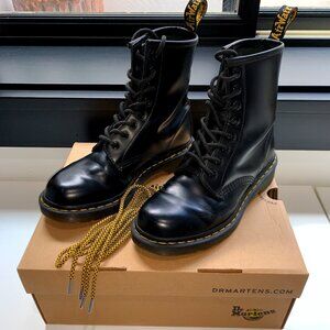 Dr. Martens 1460 Black Boots, Lace Up 8-Eye, Women's 7, Great Condition